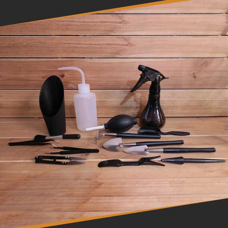 Terrarium care kit